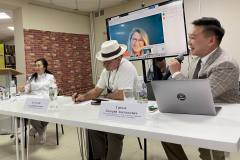 044