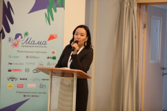 MM8A9874
